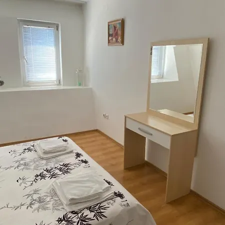 アパート - Stan Na Dan Lenjinka ヴラニェ