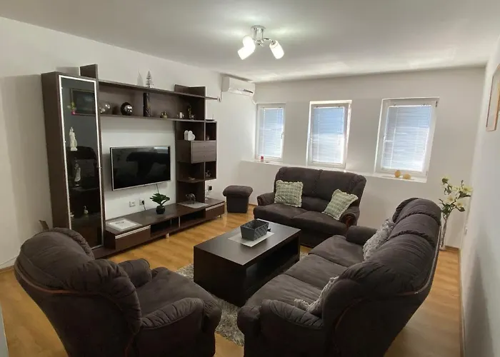 - Stan Na Dan Lenjinka 아파트